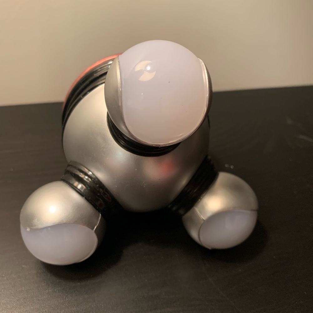 •NEW IN BOX• massager (battery operated)